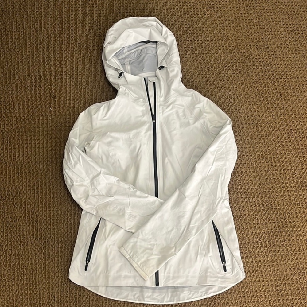 lululemon windbreaker